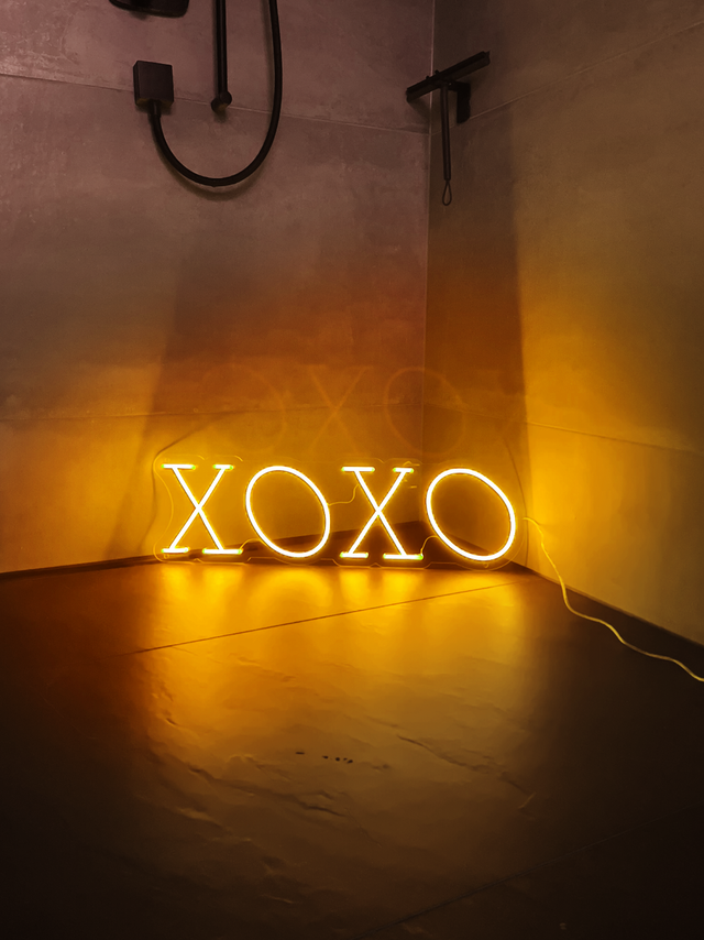 XOXO